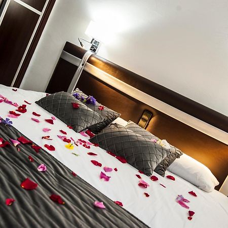 Hostal Las Palomas Lucena Ngoại thất bức ảnh