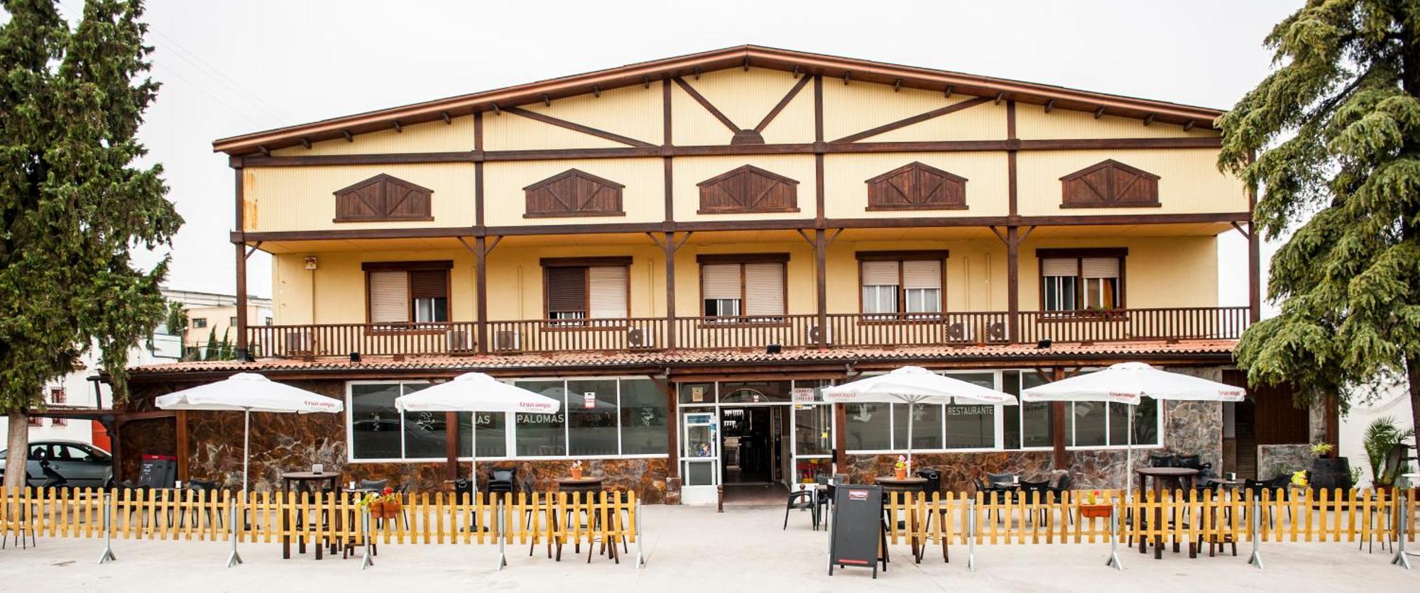 Hostal Las Palomas Lucena Ngoại thất bức ảnh