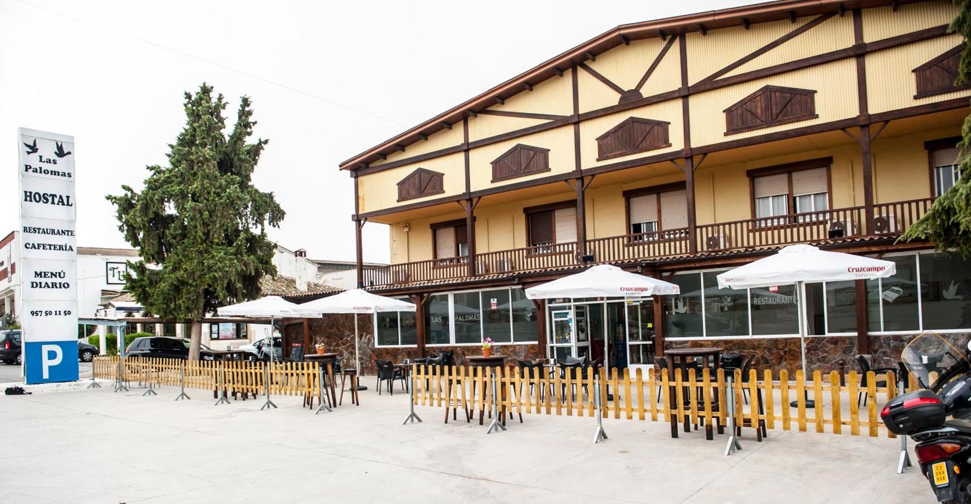 Hostal Las Palomas Lucena Ngoại thất bức ảnh