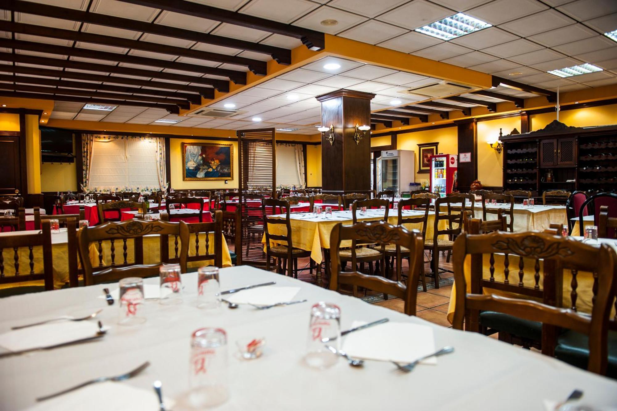 Hostal Las Palomas Lucena Ngoại thất bức ảnh