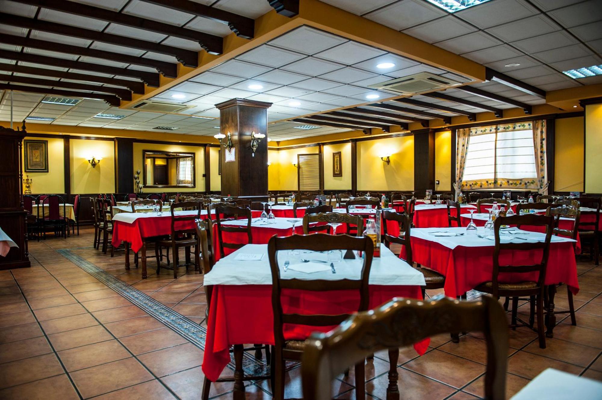 Hostal Las Palomas Lucena Ngoại thất bức ảnh